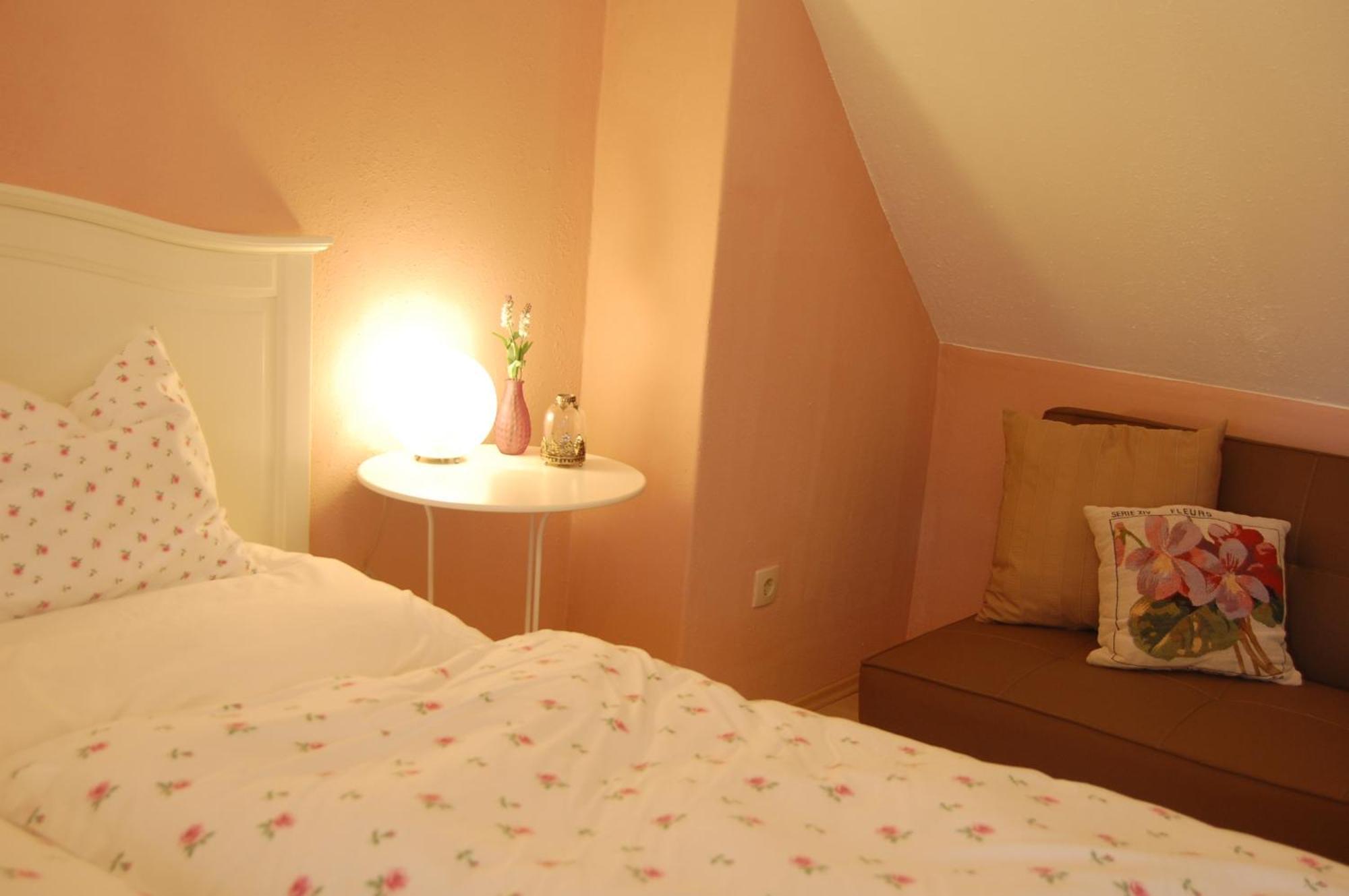 Hofgassl Zentgraf Bed & Breakfast Moerbisch Am See Luaran gambar