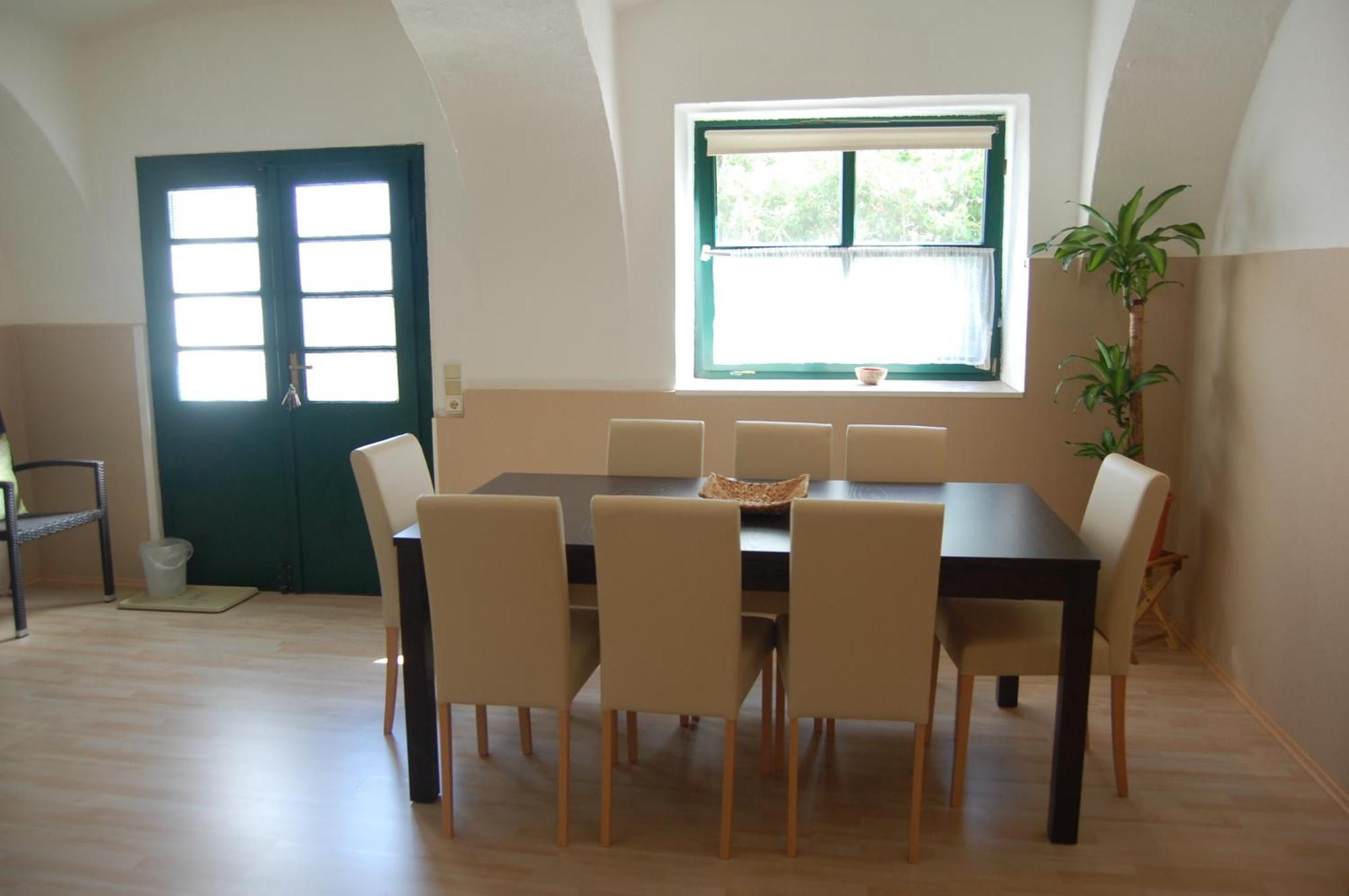 Hofgassl Zentgraf Bed & Breakfast Moerbisch Am See Luaran gambar